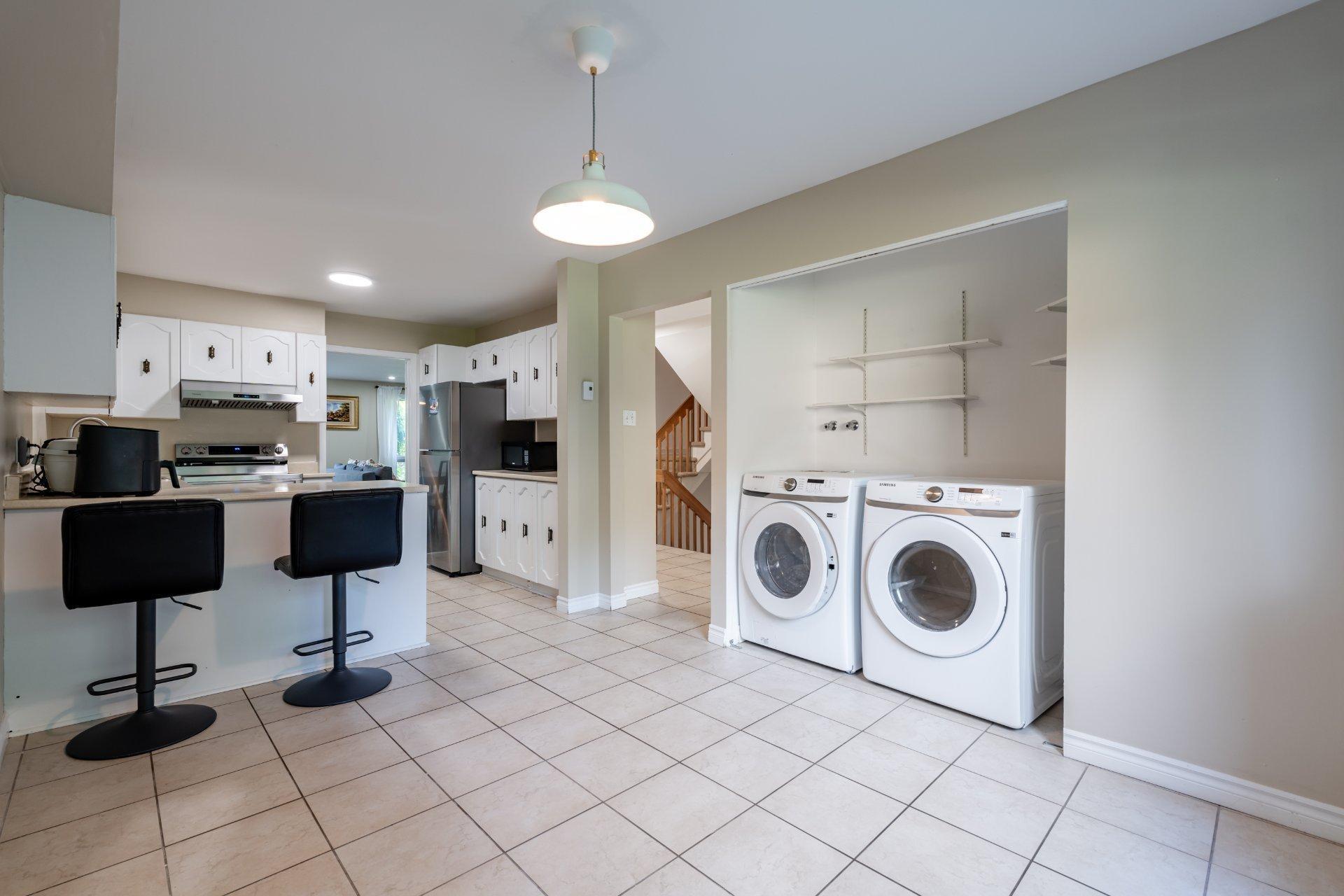 









555


Montrose Drive

, 29,
Beaconsfield,




QC
H9W6B4

