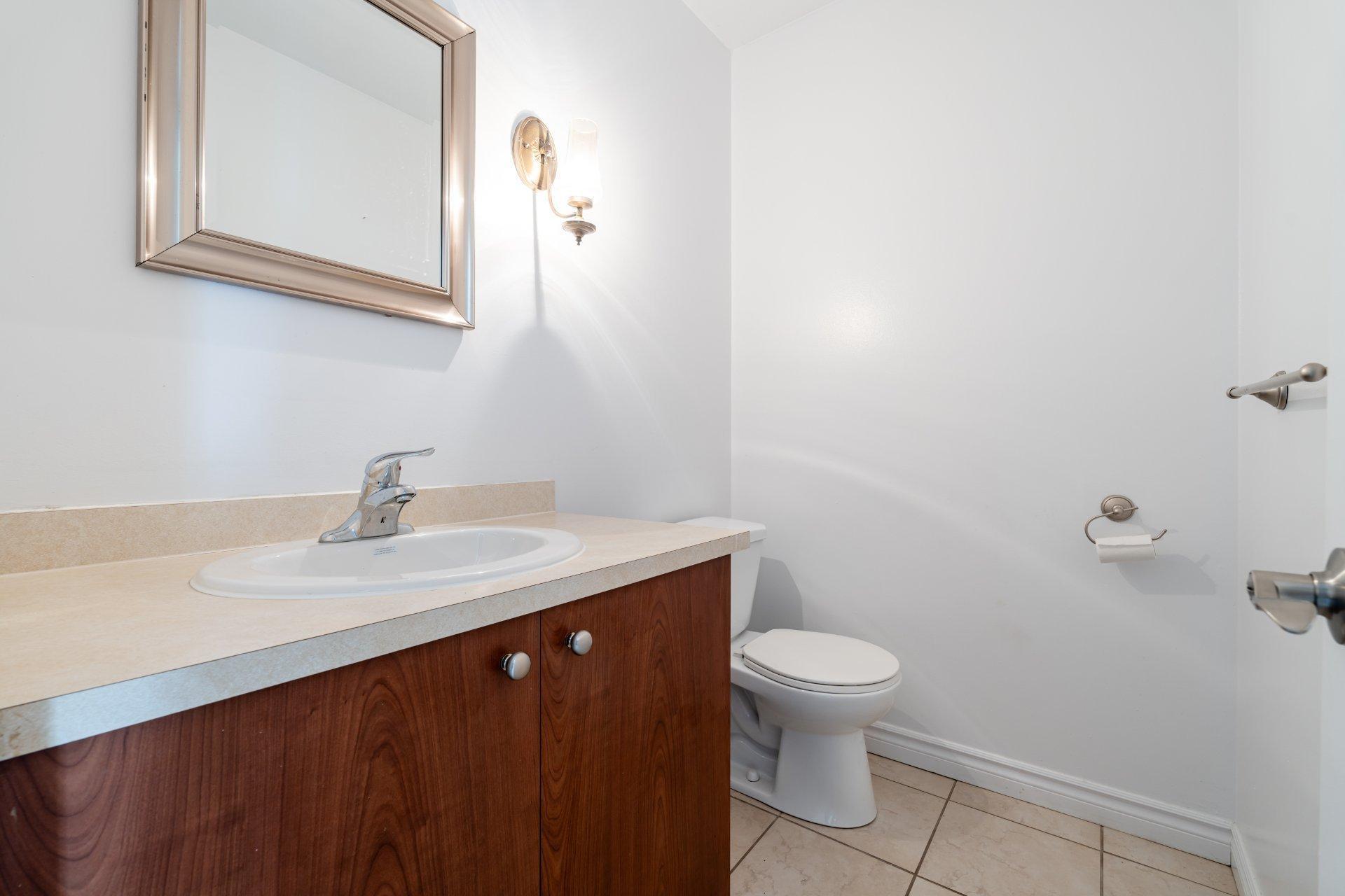 









555


Montrose Drive

, 29,
Beaconsfield,




QC
H9W6B4

