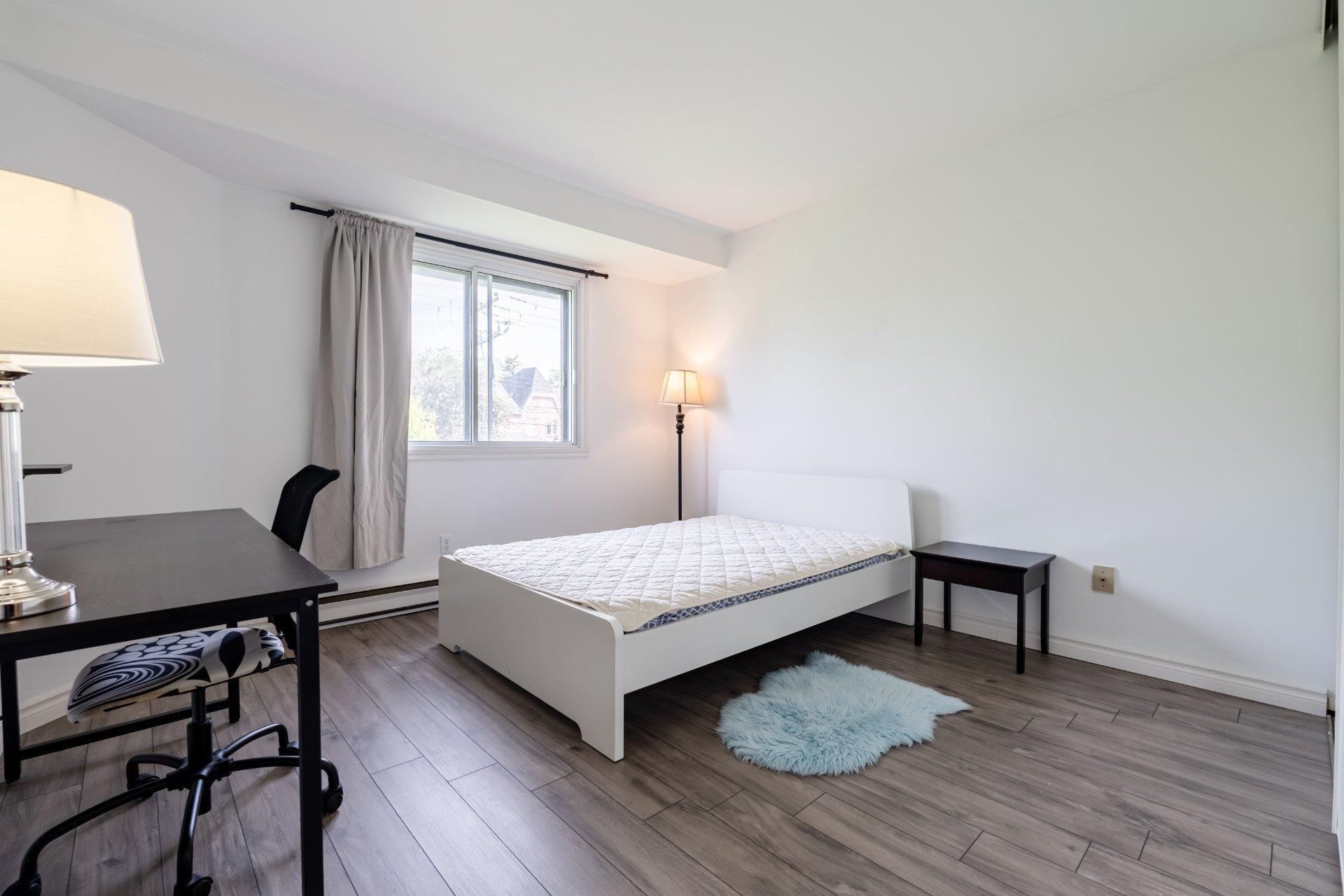 









555


Montrose Drive

, 29,
Beaconsfield,




QC
H9W6B4

