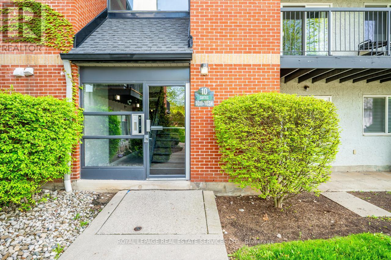 












1013 - 1450 GLEN ABBEY GATE

,
Oakville,




Ontario
L6M2V7

