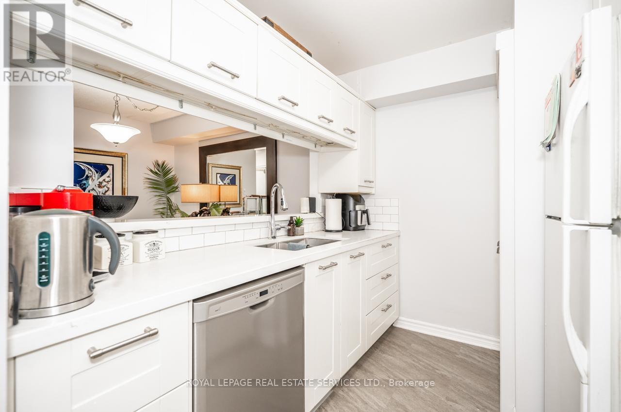 












1013 - 1450 GLEN ABBEY GATE

,
Oakville,




Ontario
L6M2V7

