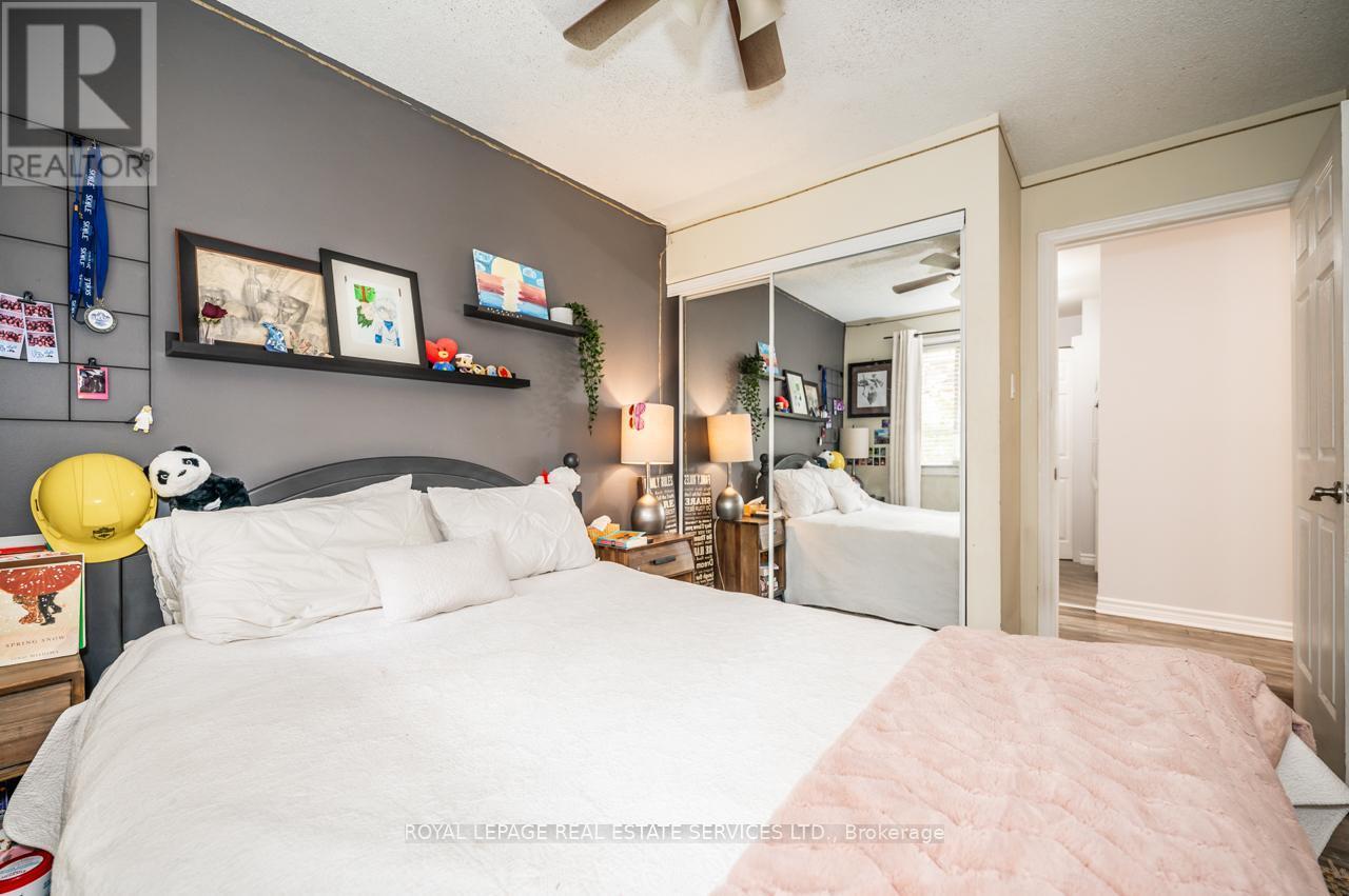 












1013 - 1450 GLEN ABBEY GATE

,
Oakville,




Ontario
L6M2V7

