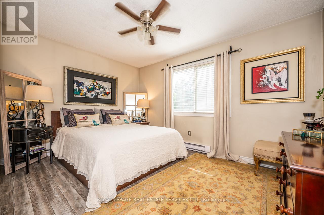












1013 - 1450 GLEN ABBEY GATE

,
Oakville,




Ontario
L6M2V7

