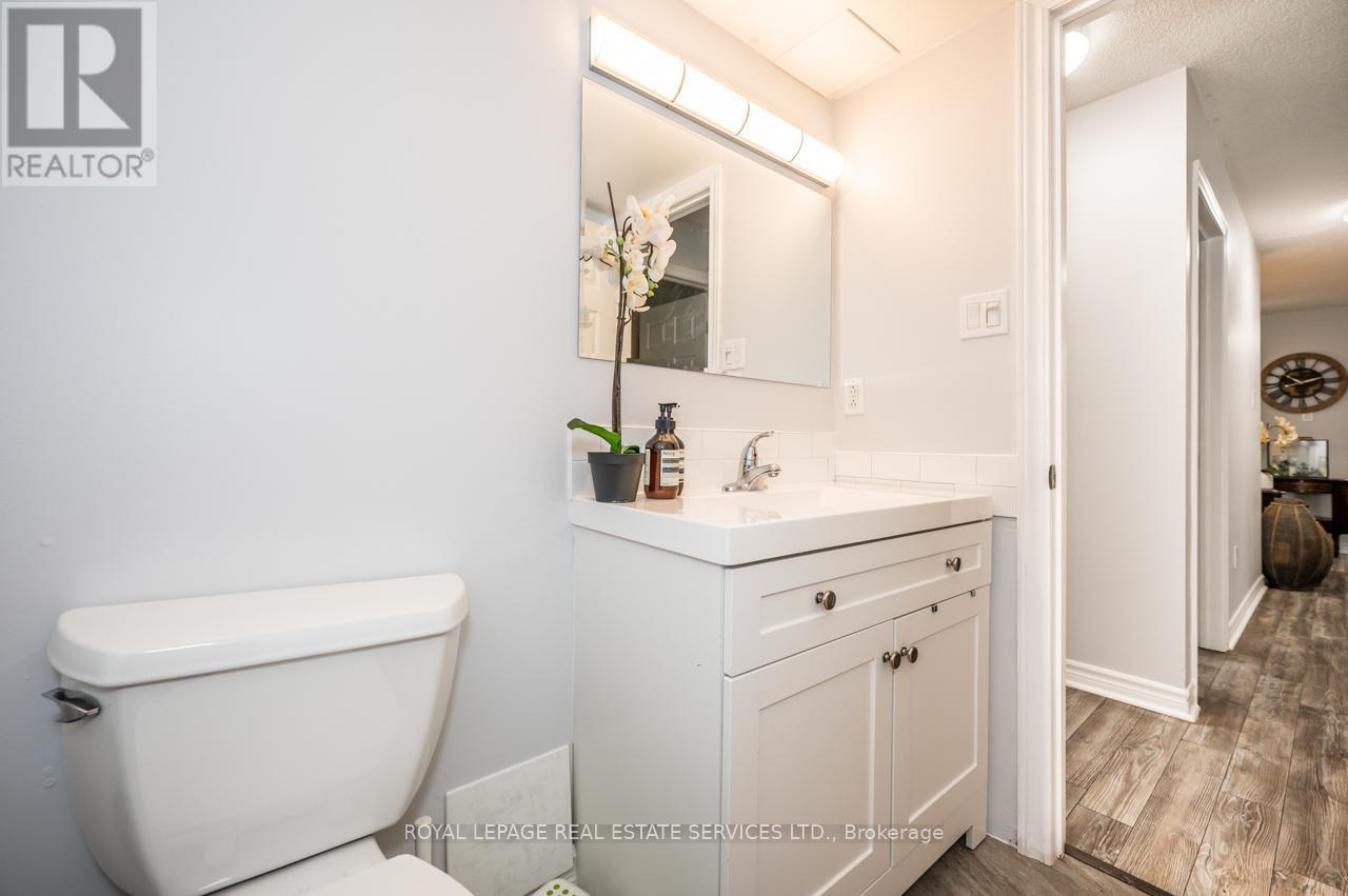 












1013 - 1450 GLEN ABBEY GATE

,
Oakville,




Ontario
L6M2V7

