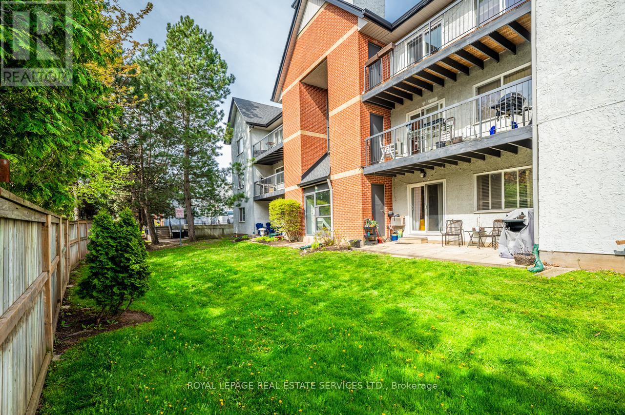 












1013 - 1450 GLEN ABBEY GATE

,
Oakville,




Ontario
L6M2V7

