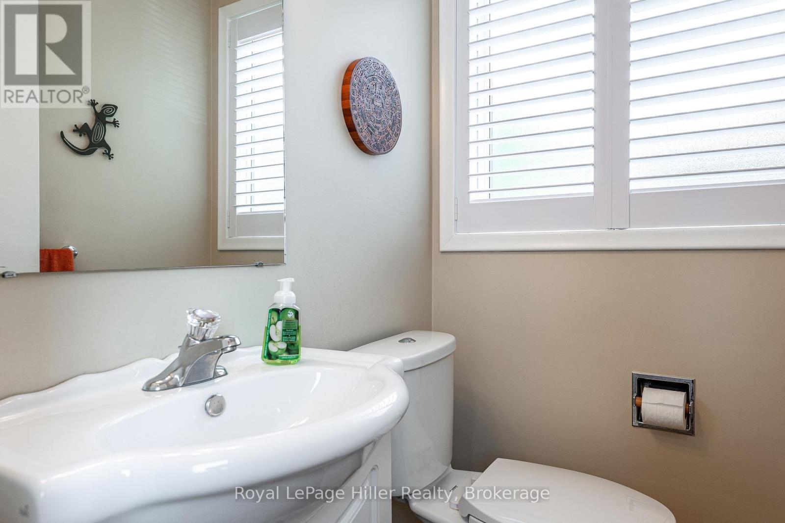 












330 BRITANNIA STREET

,
Stratford,




Ontario
N5A5Z8

