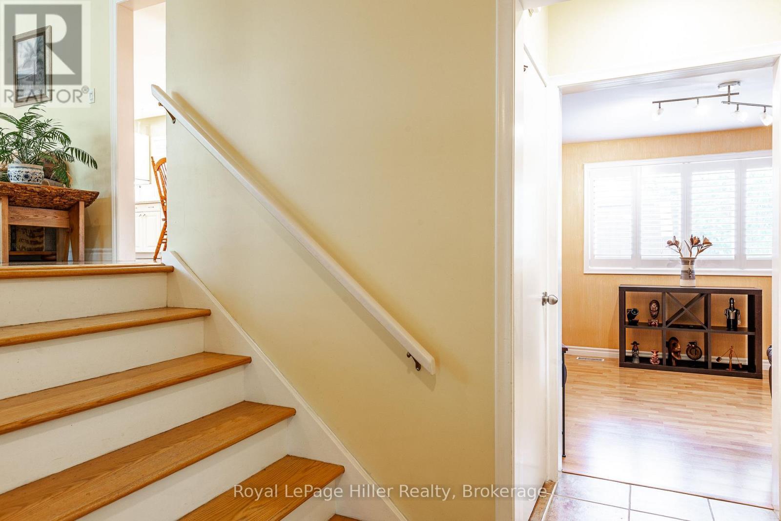 












330 BRITANNIA STREET

,
Stratford,




Ontario
N5A5Z8

