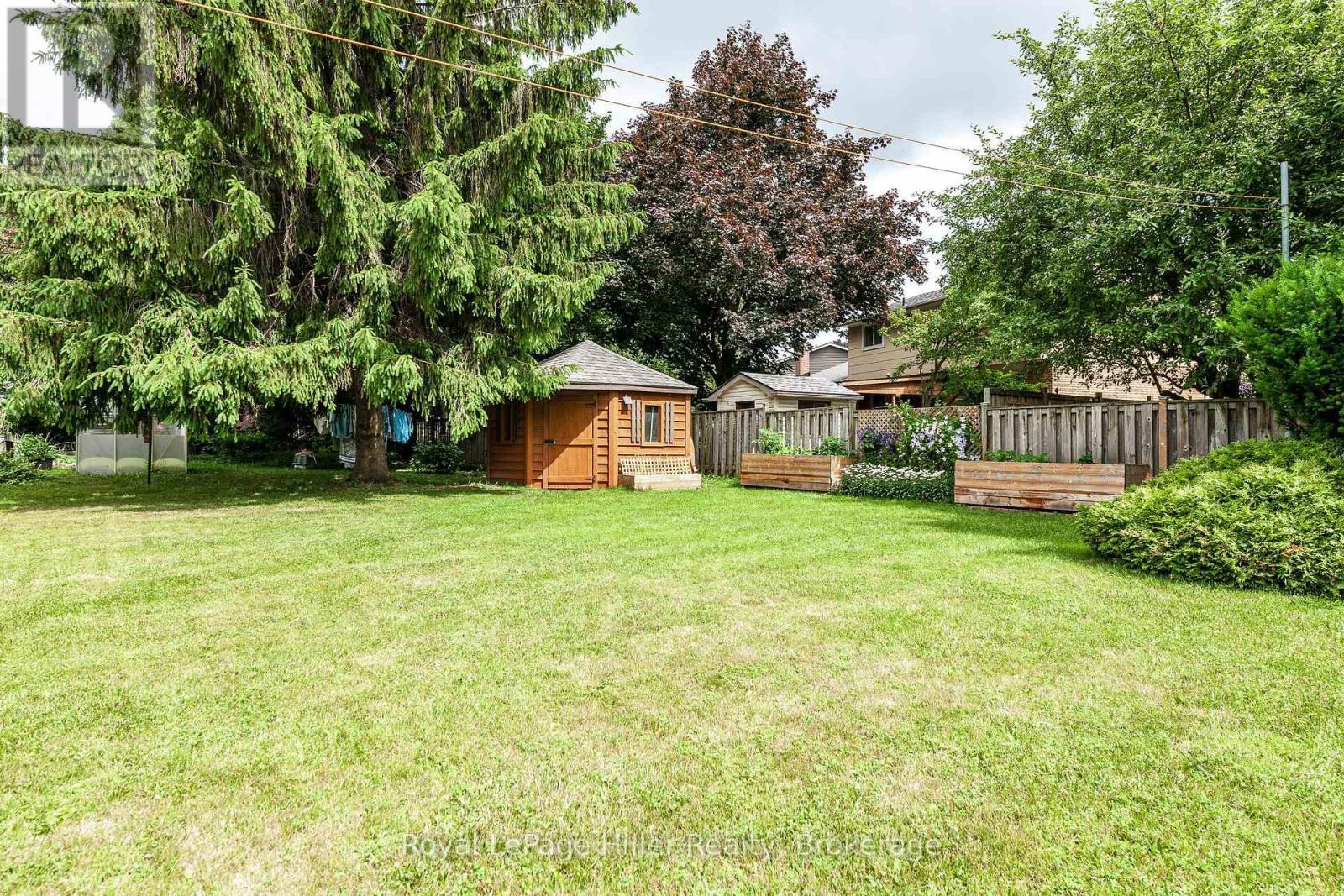 












330 BRITANNIA STREET

,
Stratford,




Ontario
N5A5Z8

