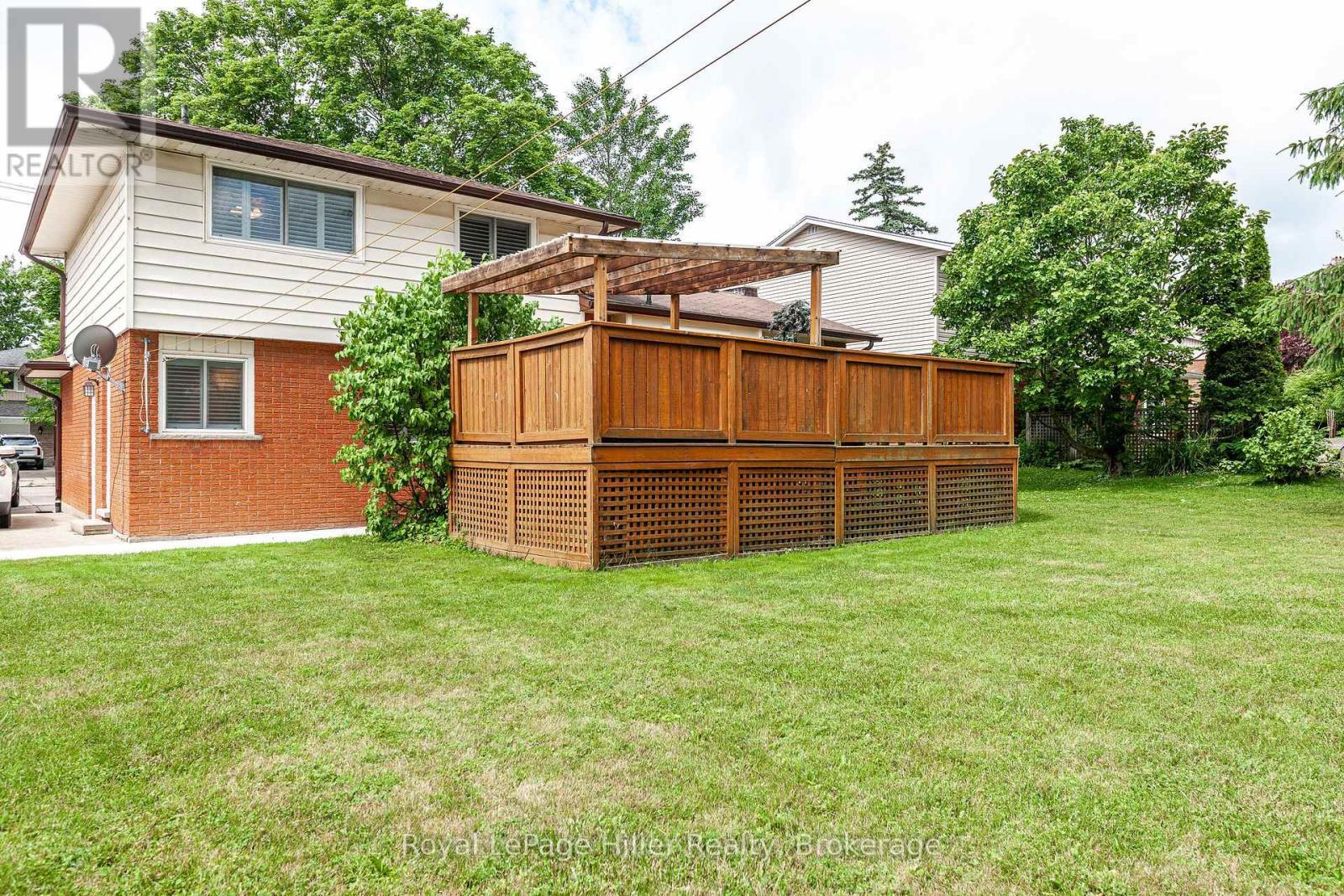 












330 BRITANNIA STREET

,
Stratford,




Ontario
N5A5Z8

