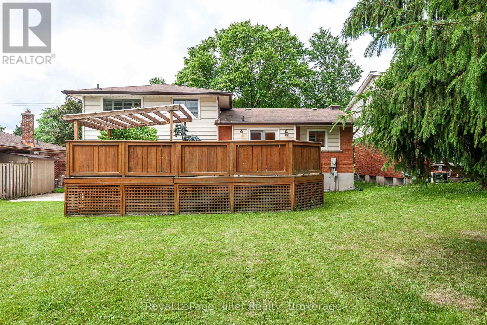 












330 BRITANNIA STREET

,
Stratford,




Ontario
N5A5Z8

