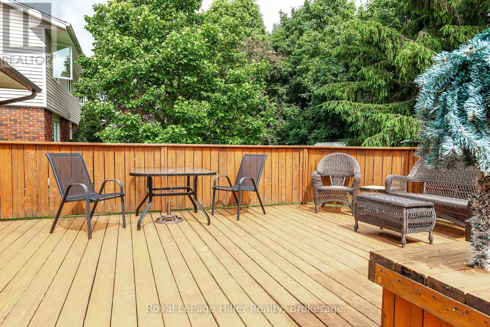 












330 BRITANNIA STREET

,
Stratford,




Ontario
N5A5Z8

