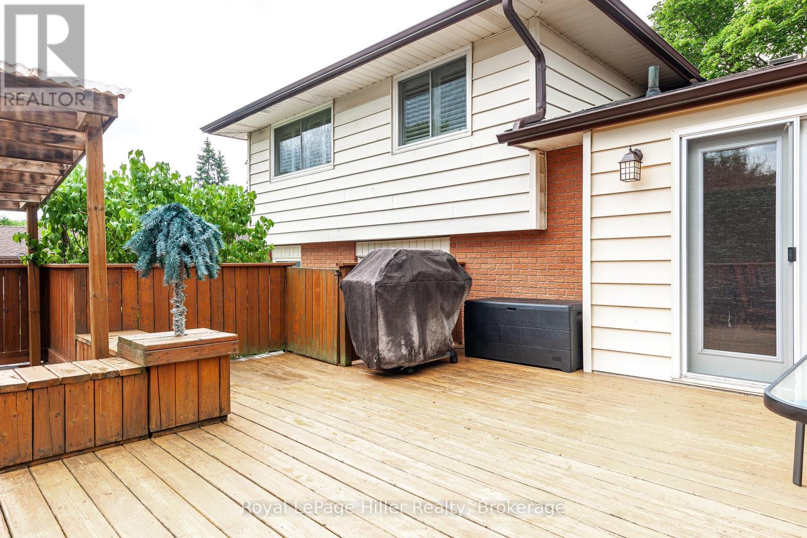 












330 BRITANNIA STREET

,
Stratford,




Ontario
N5A5Z8

