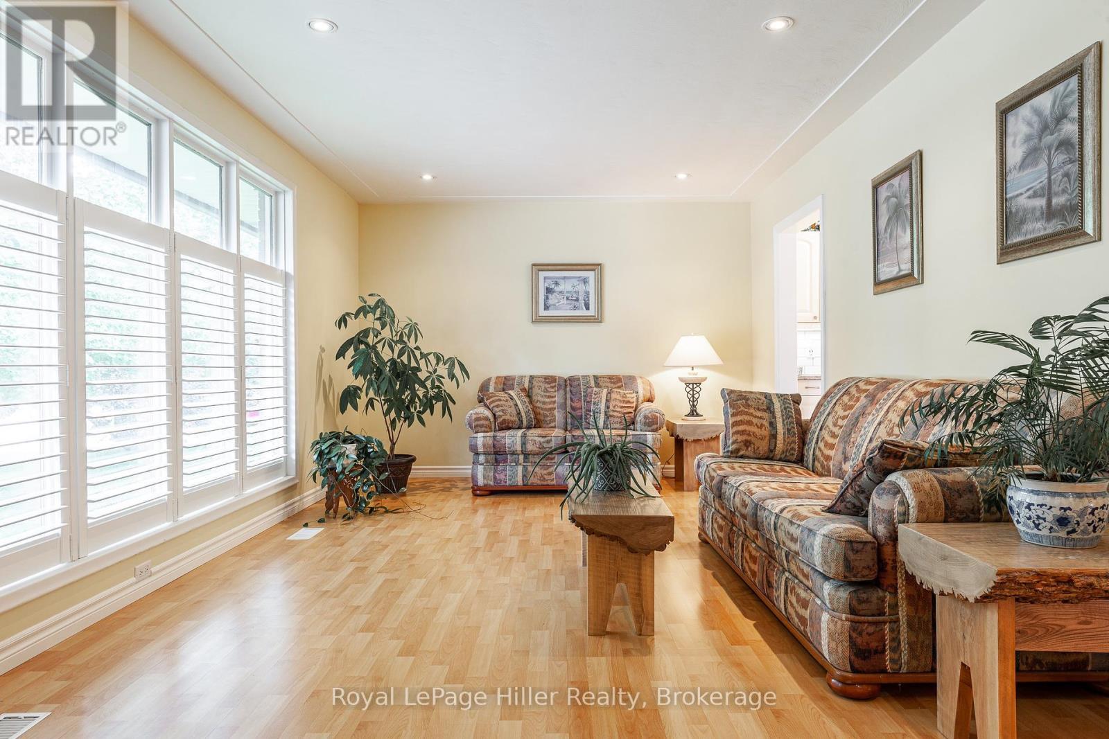 












330 BRITANNIA STREET

,
Stratford,




Ontario
N5A5Z8

