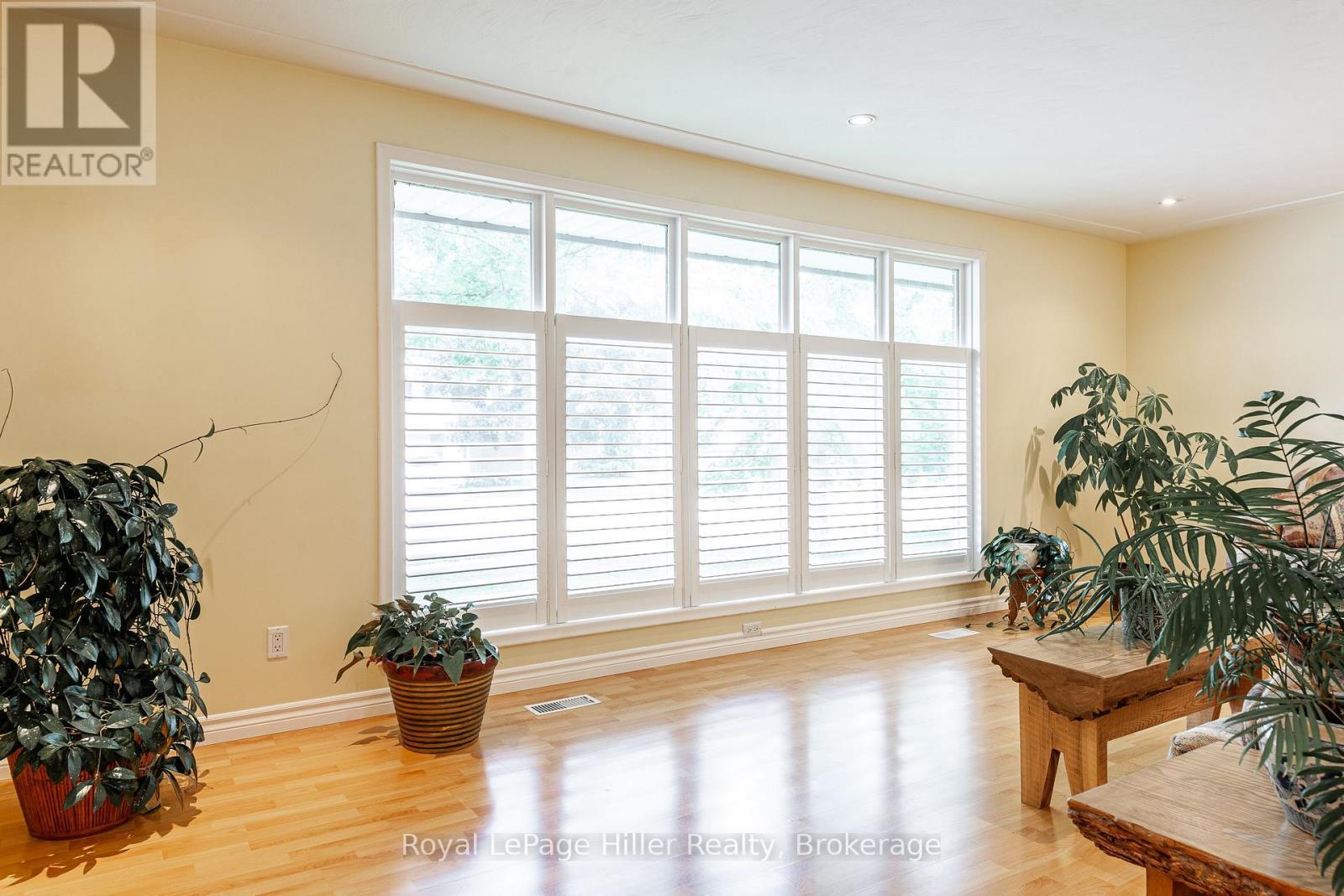 












330 BRITANNIA STREET

,
Stratford,




Ontario
N5A5Z8


