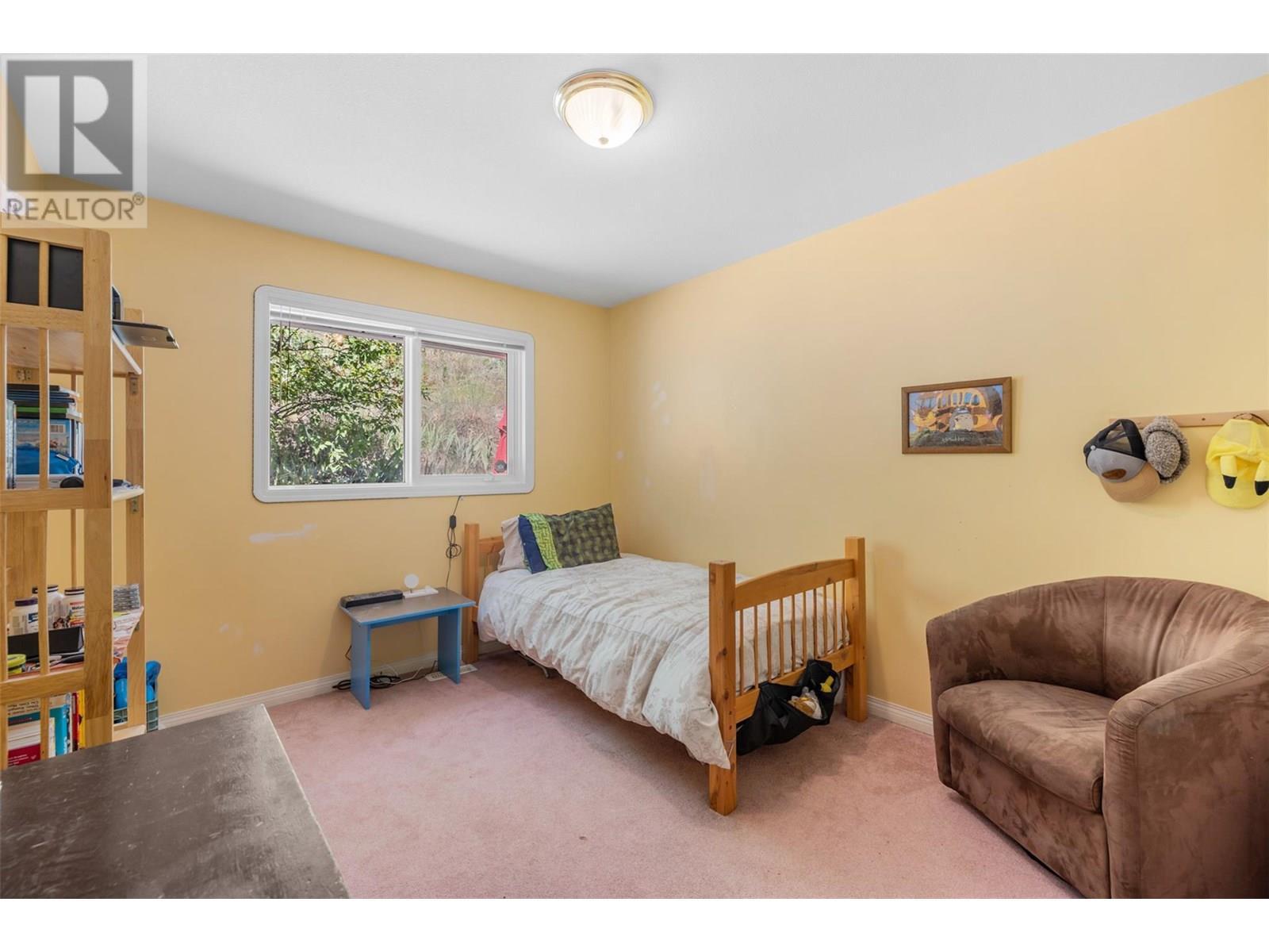 












129 Applecrest Court

,
Kelowna,




British Columbia
V1V1W6

