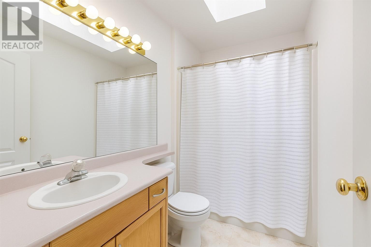 












129 Applecrest Court

,
Kelowna,




British Columbia
V1V1W6

