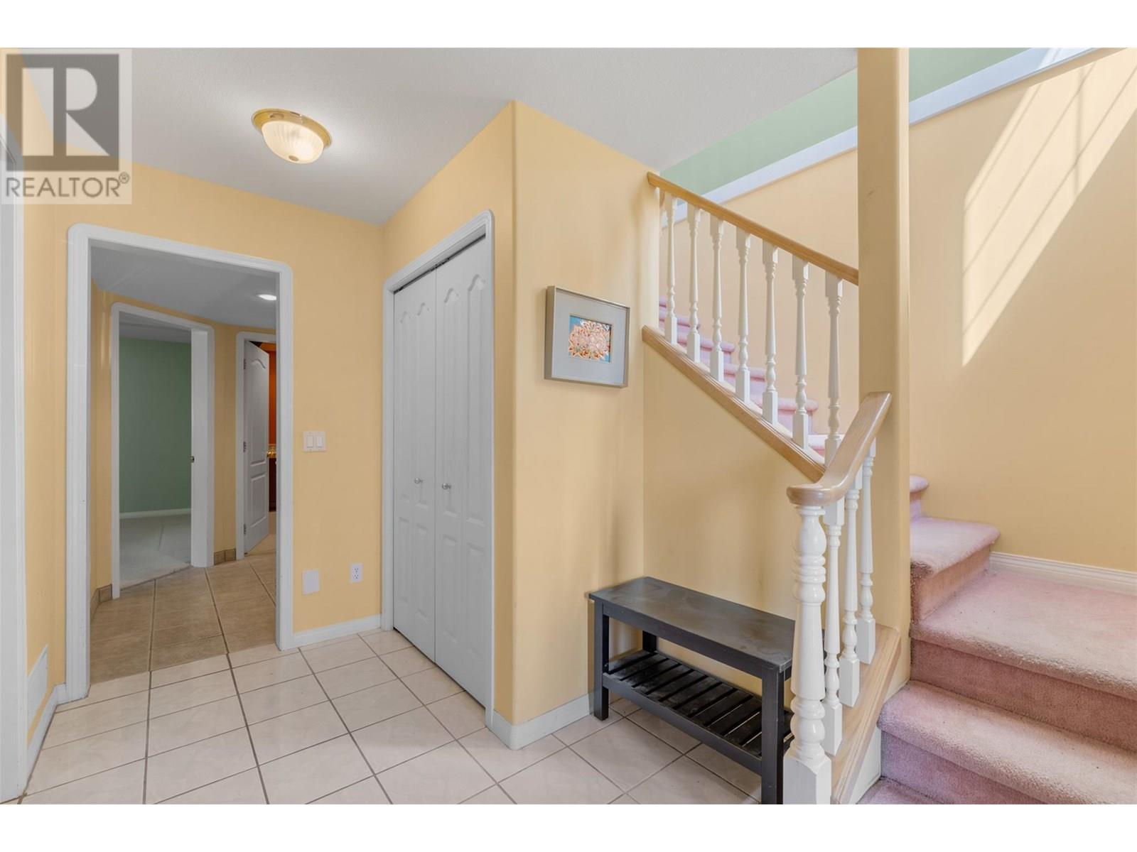 












129 Applecrest Court

,
Kelowna,




British Columbia
V1V1W6

