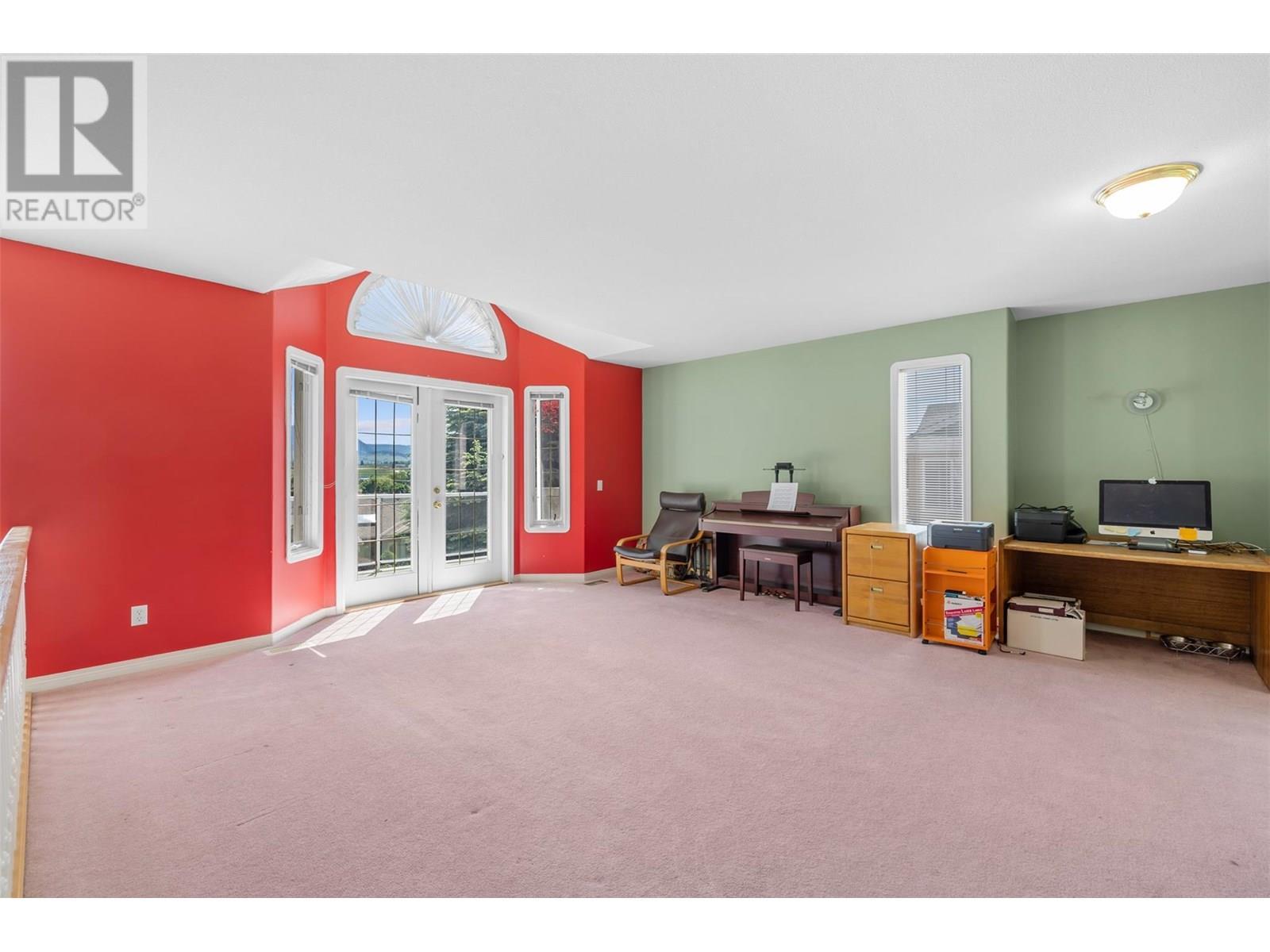












129 Applecrest Court

,
Kelowna,




British Columbia
V1V1W6


