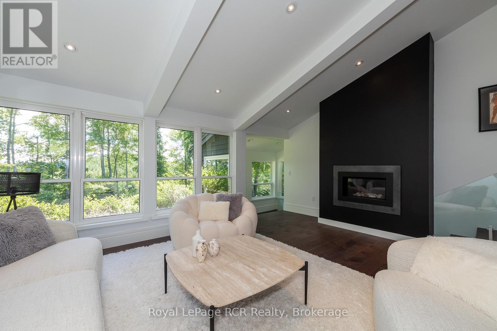 












503801 GREY RD 12

,
West Grey,




Ontario
N0C1H0

