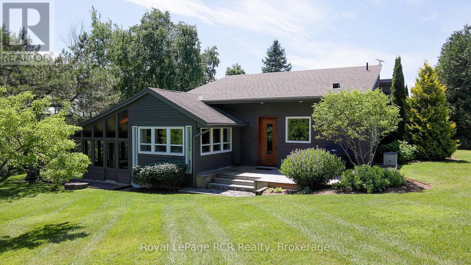 












503801 GREY RD 12

,
West Grey,




Ontario
N0C1H0


