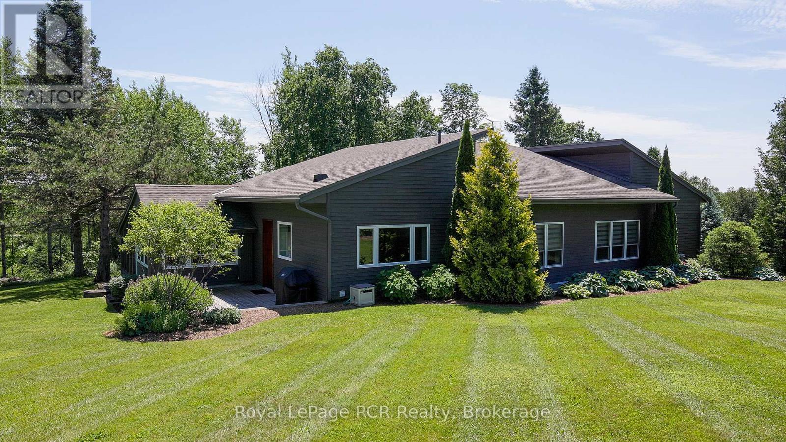 












503801 GREY RD 12

,
West Grey,




Ontario
N0C1H0

