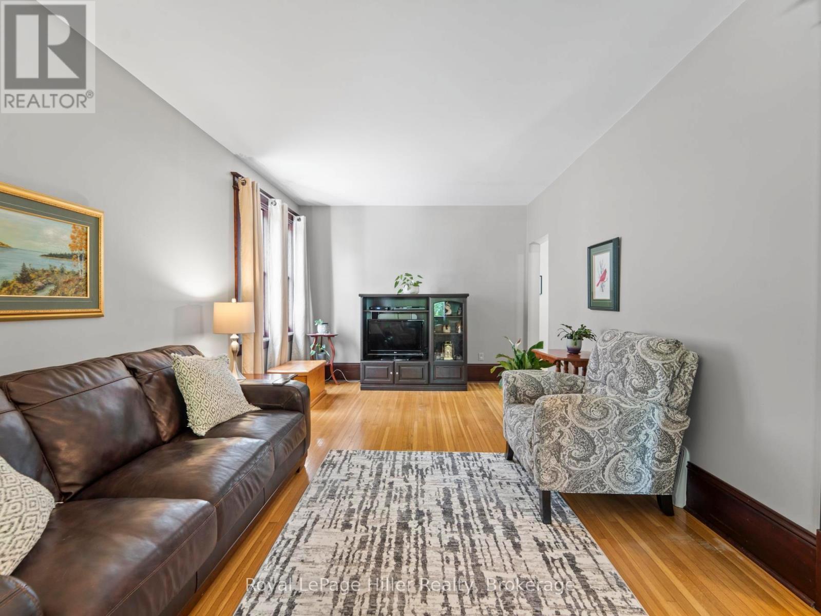 












97 JOHN STREET N

,
Stratford,




Ontario
N5A6K8

