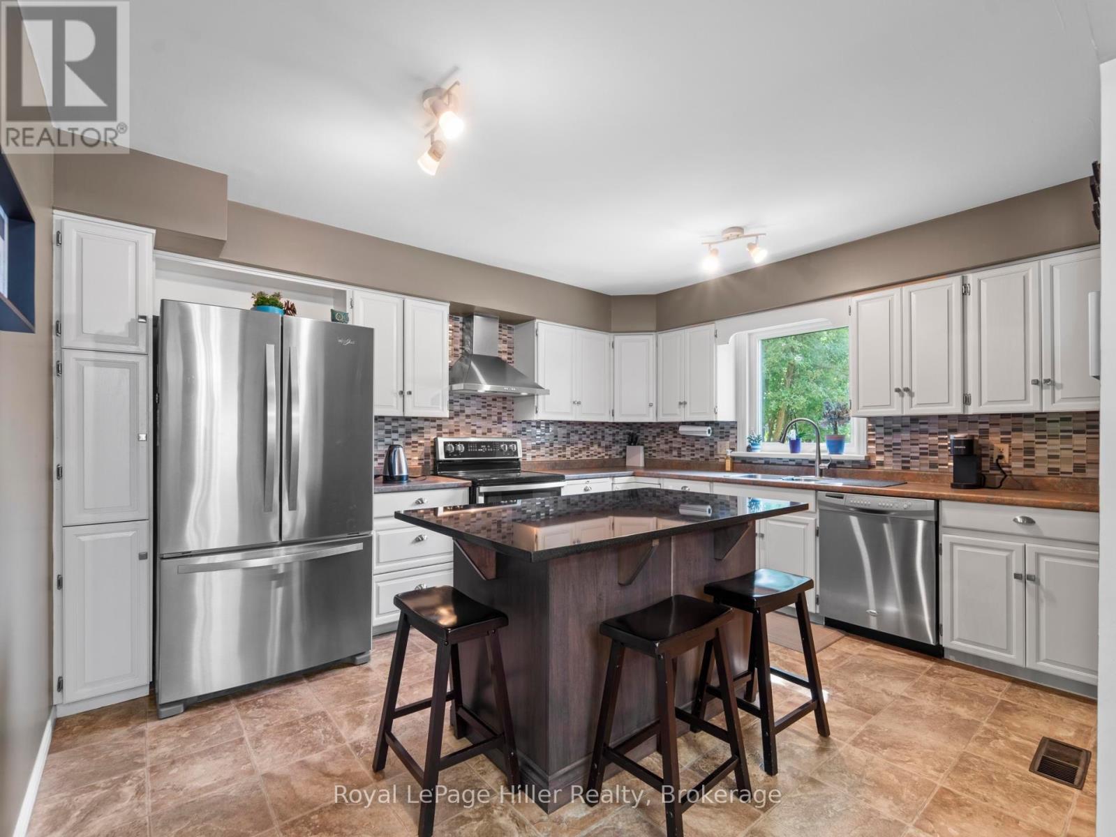 












97 JOHN STREET N

,
Stratford,




Ontario
N5A6K8

