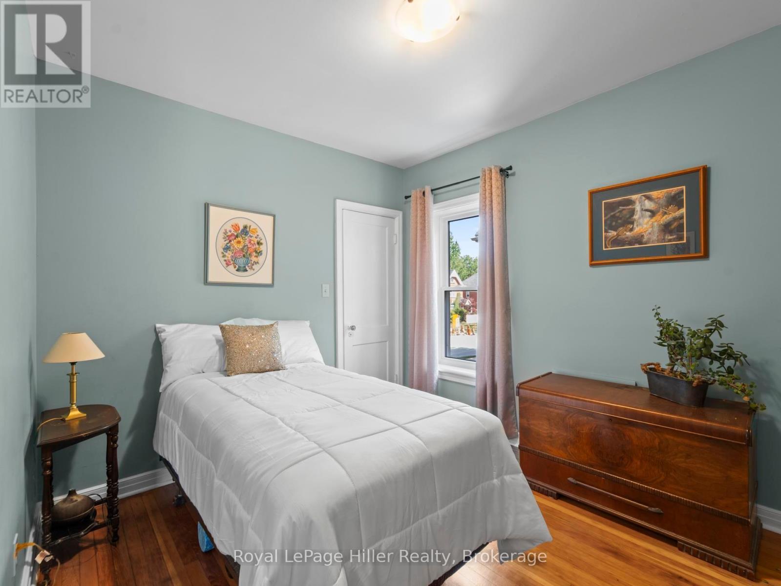 












97 JOHN STREET N

,
Stratford,




Ontario
N5A6K8

