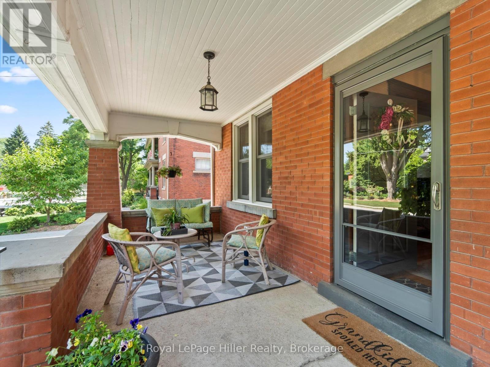 












97 JOHN STREET N

,
Stratford,




Ontario
N5A6K8

