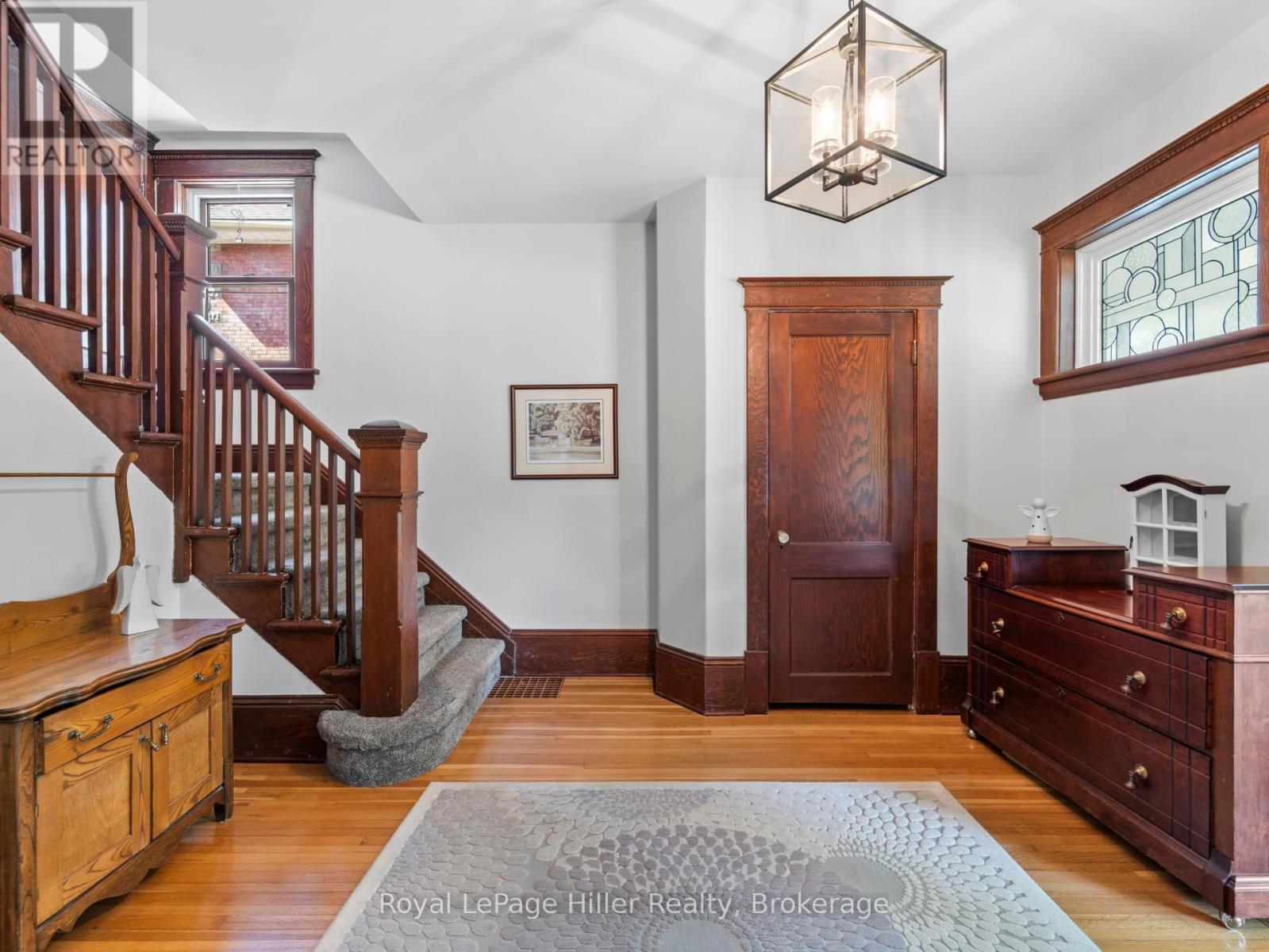 












97 JOHN STREET N

,
Stratford,




Ontario
N5A6K8

