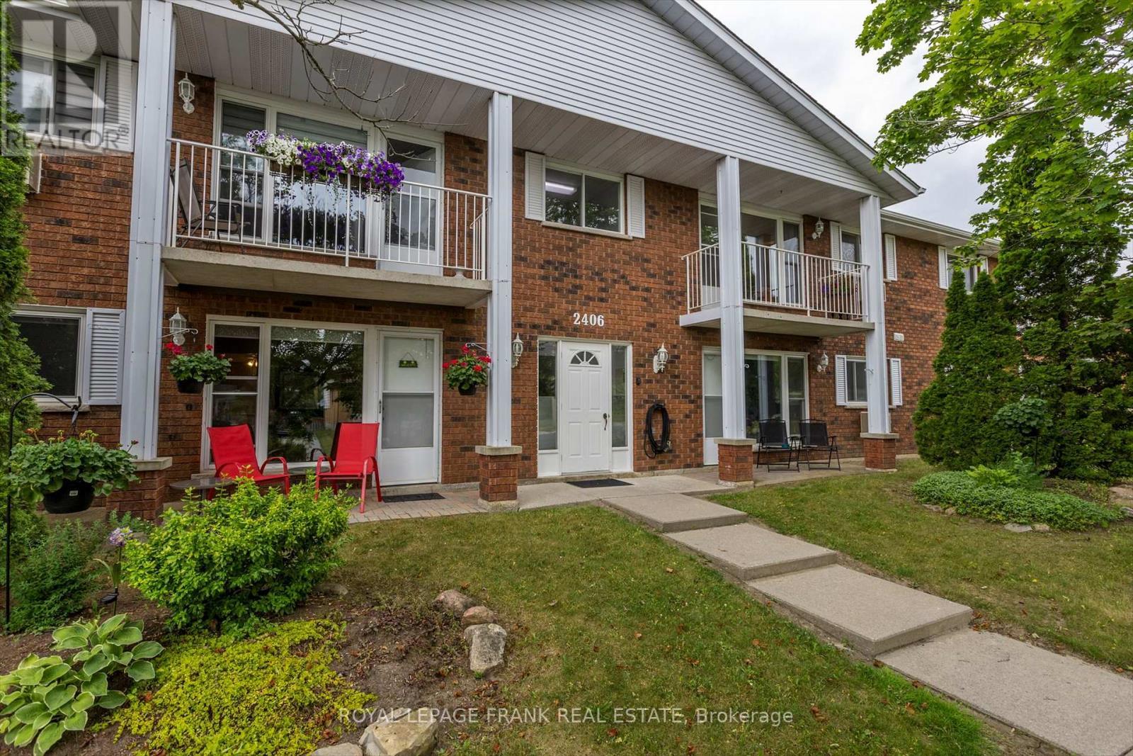 












201 - 2406 MOUNTLAND DRIVE

,
Peterborough West (Central),




Ontario
K9K2E1

