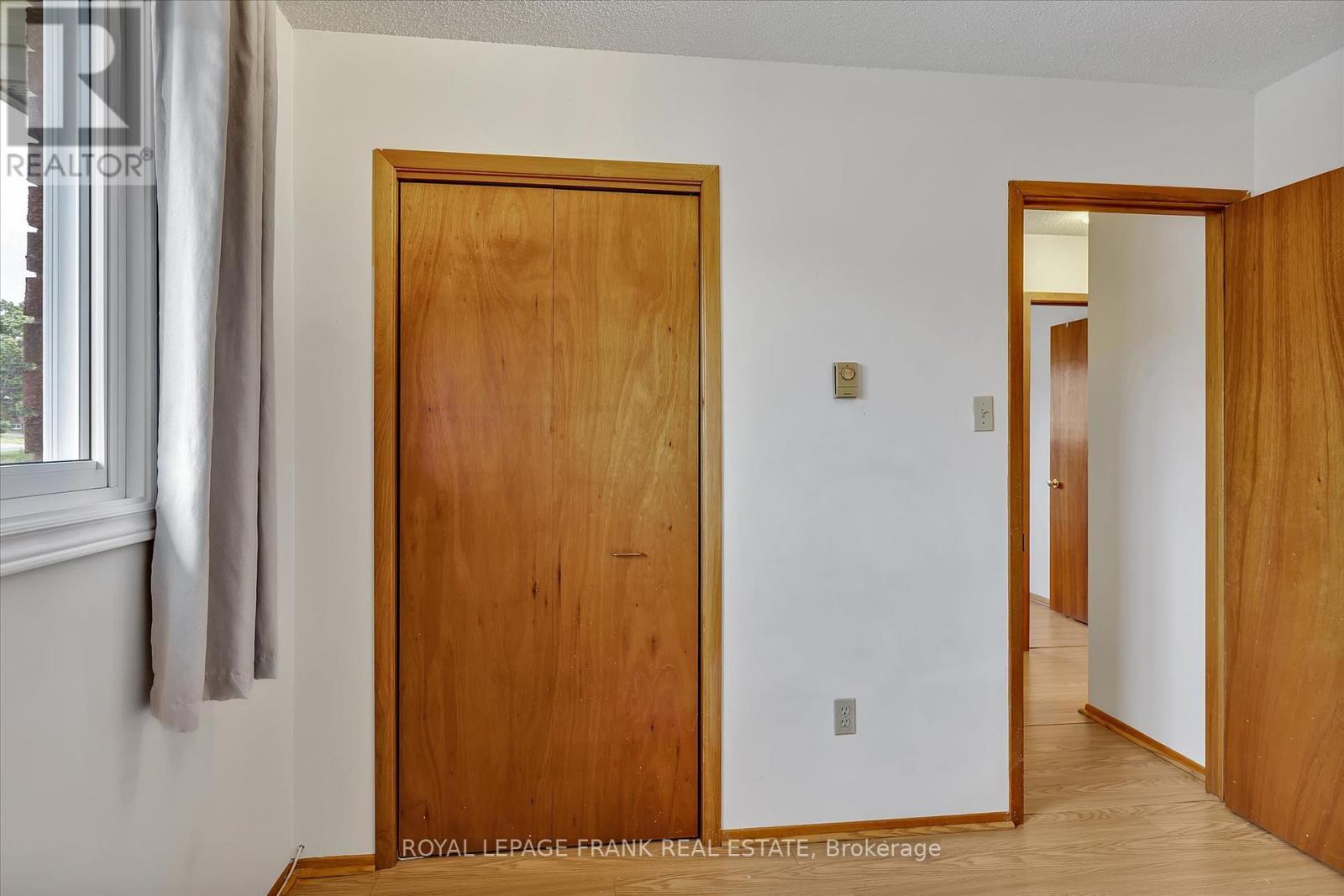 












201 - 2406 MOUNTLAND DRIVE

,
Peterborough West (Central),




Ontario
K9K2E1

