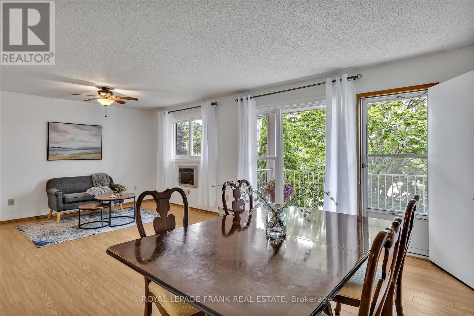 












201 - 2406 MOUNTLAND DRIVE

,
Peterborough West (Central),




Ontario
K9K2E1

