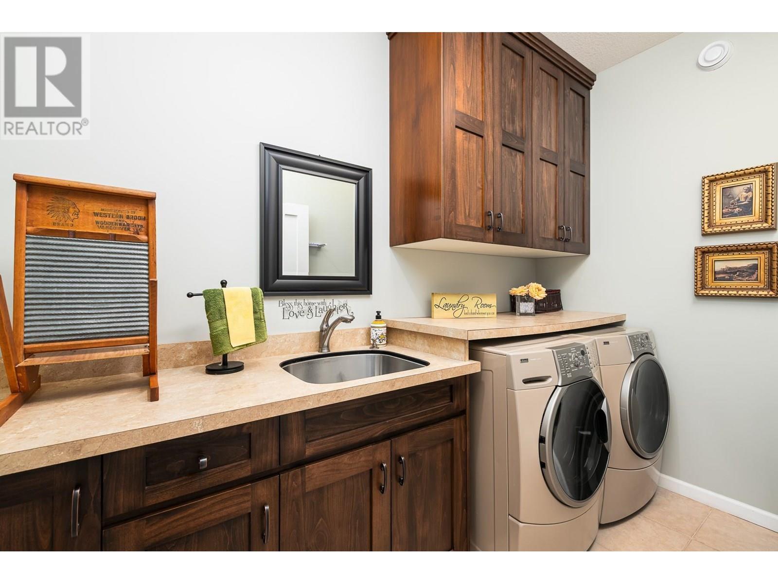 












420 20th Avenue N Unit# 18

,
Creston,




British Columbia
V0B1G5


