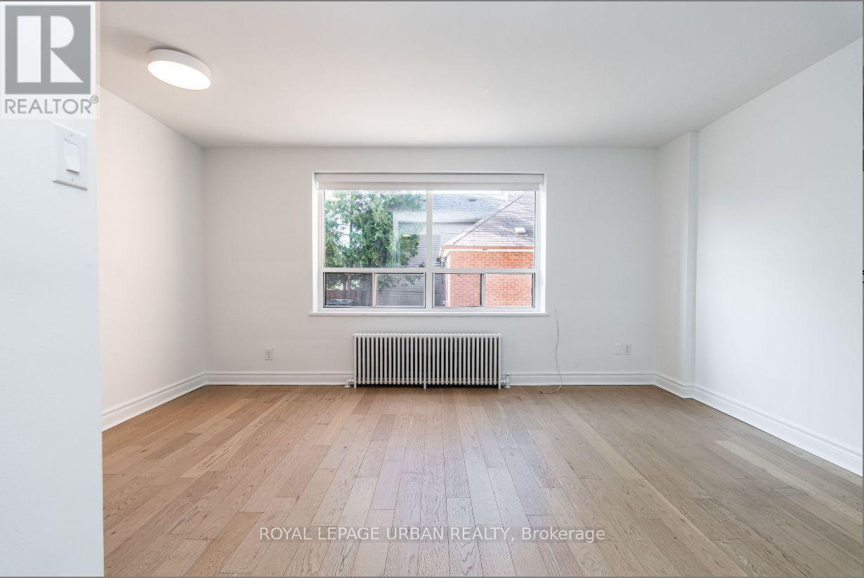 












103 - 55 HENDRICK AVENUE

,
Toronto,




Ontario
M6G3S4

