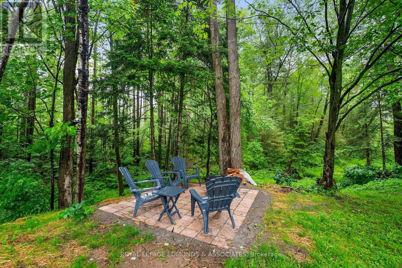 












3624 B LINE ROAD

,
Laurentian Valley,




Ontario
K8A6W7

