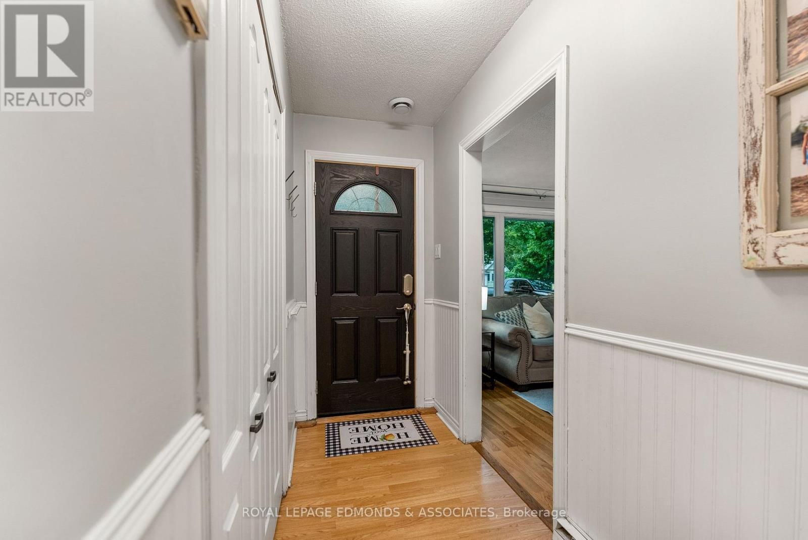 












3624 B LINE ROAD

,
Laurentian Valley,




Ontario
K8A6W7

