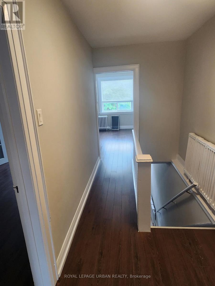 












UPPER - 132A O'CONNOR DRIVE

,
Toronto,




Ontario
M4J2S4

