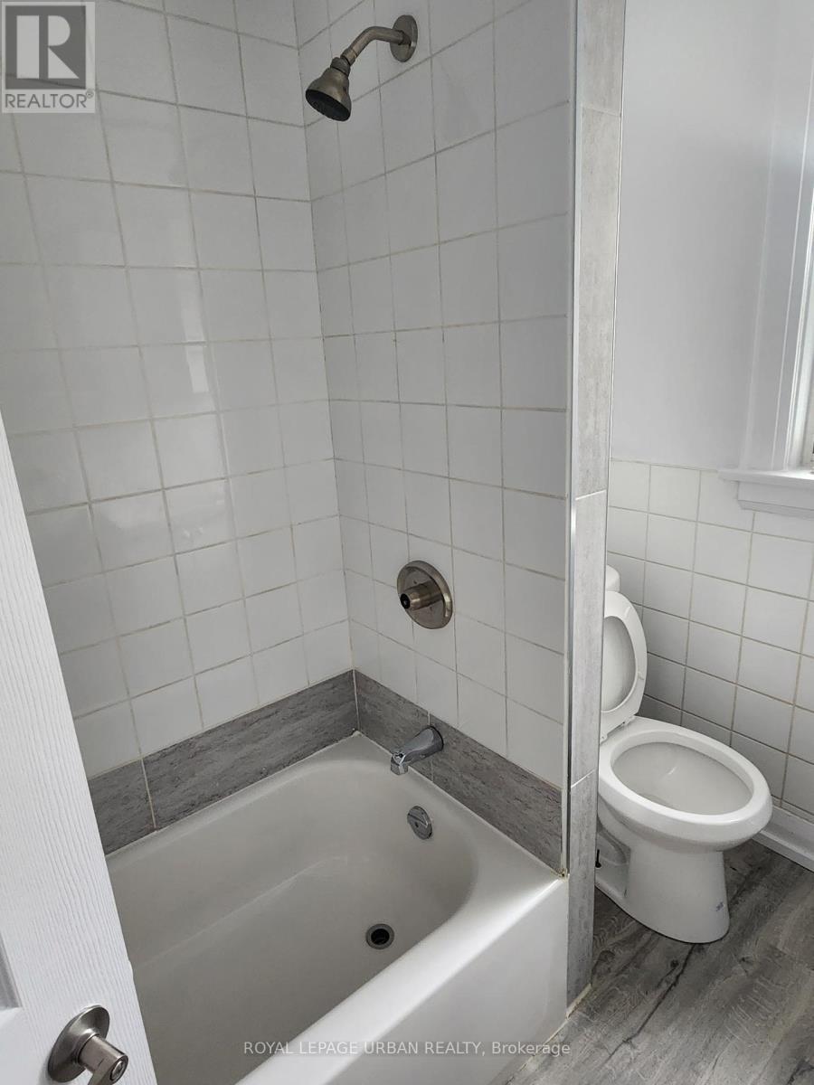 












UPPER - 132A O'CONNOR DRIVE

,
Toronto,




Ontario
M4J2S4

