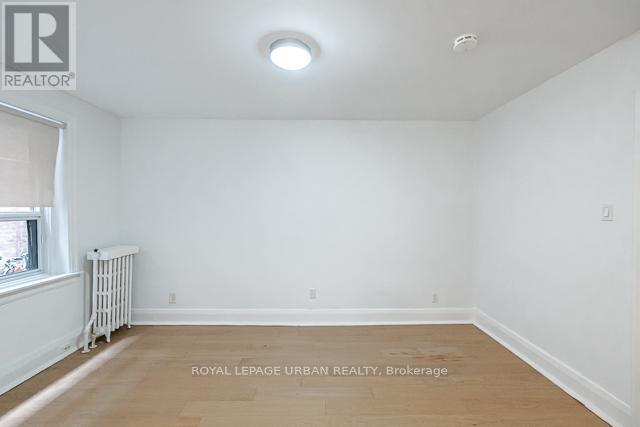 












5 - 145 ARLINGTON AVENUE

,
Toronto,




Ontario
M6C2Z3

