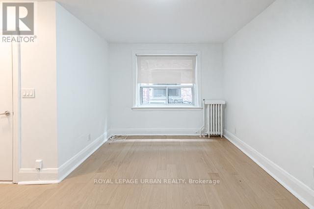












5 - 145 ARLINGTON AVENUE

,
Toronto,




Ontario
M6C2Z3

