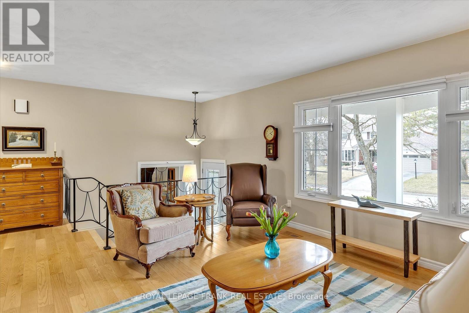 












1690 PINEHILL DRIVE

,
Peterborough West (North),




Ontario
K9J7G4

