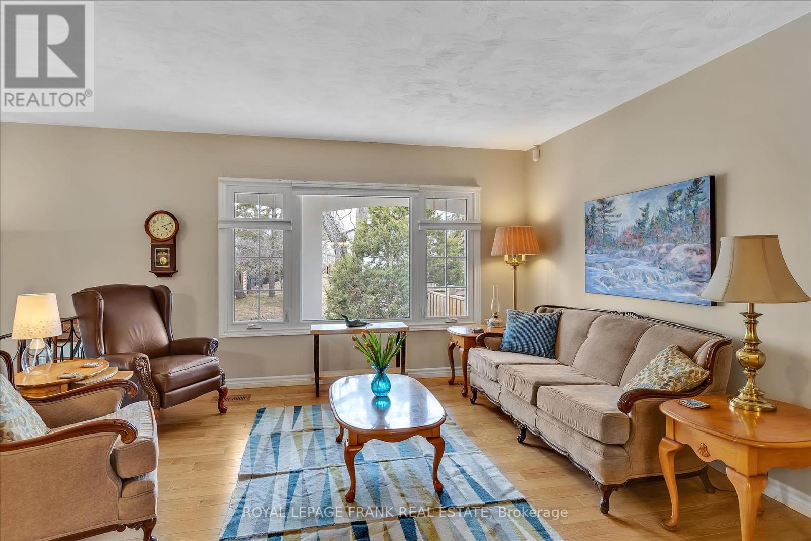 












1690 PINEHILL DRIVE

,
Peterborough West (North),




Ontario
K9J7G4

