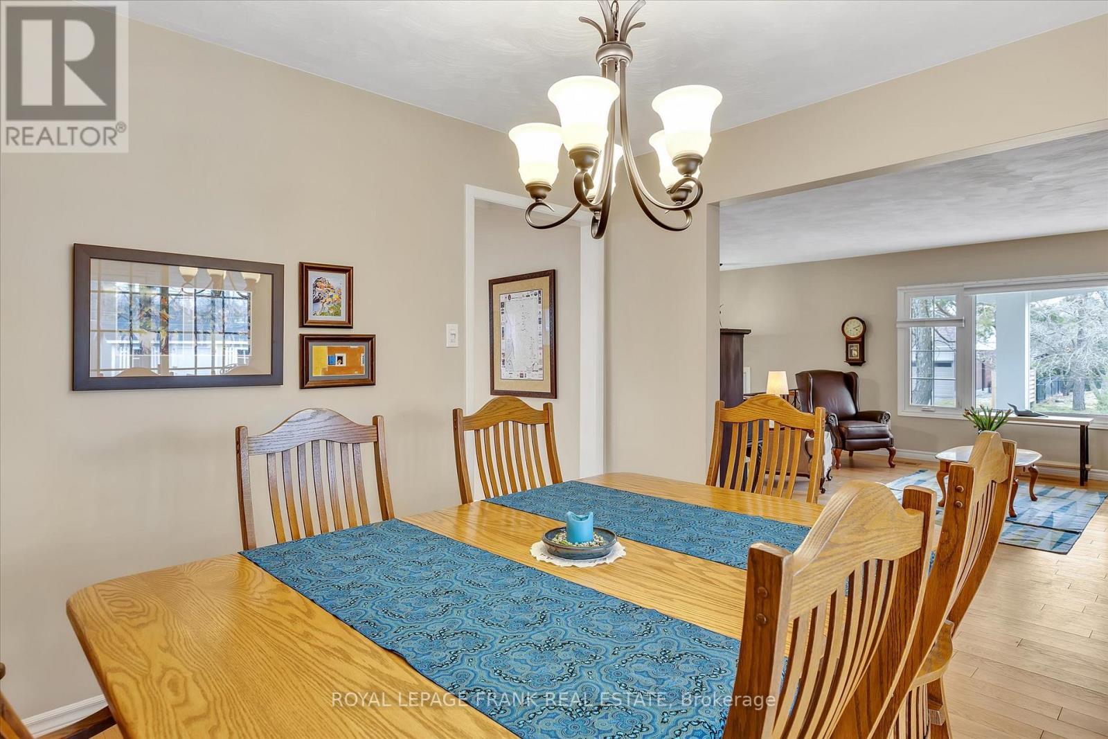 












1690 PINEHILL DRIVE

,
Peterborough West (North),




Ontario
K9J7G4

