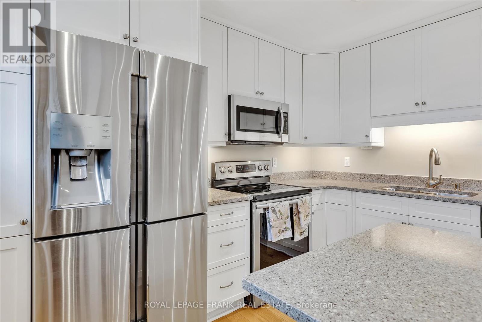 












1690 PINEHILL DRIVE

,
Peterborough West (North),




Ontario
K9J7G4

