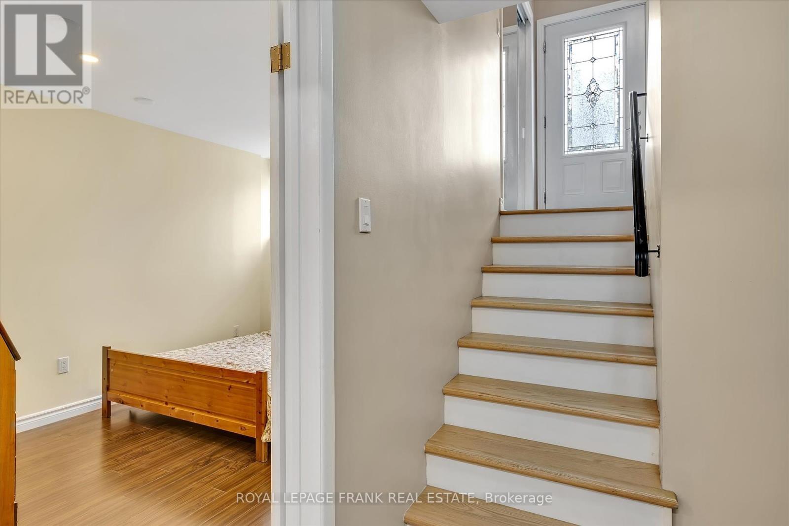 












1690 PINEHILL DRIVE

,
Peterborough West (North),




Ontario
K9J7G4


