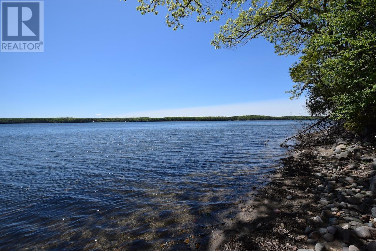 












305 Currie RD

,
Iron Bridge,







Ontario
P0R1H0

