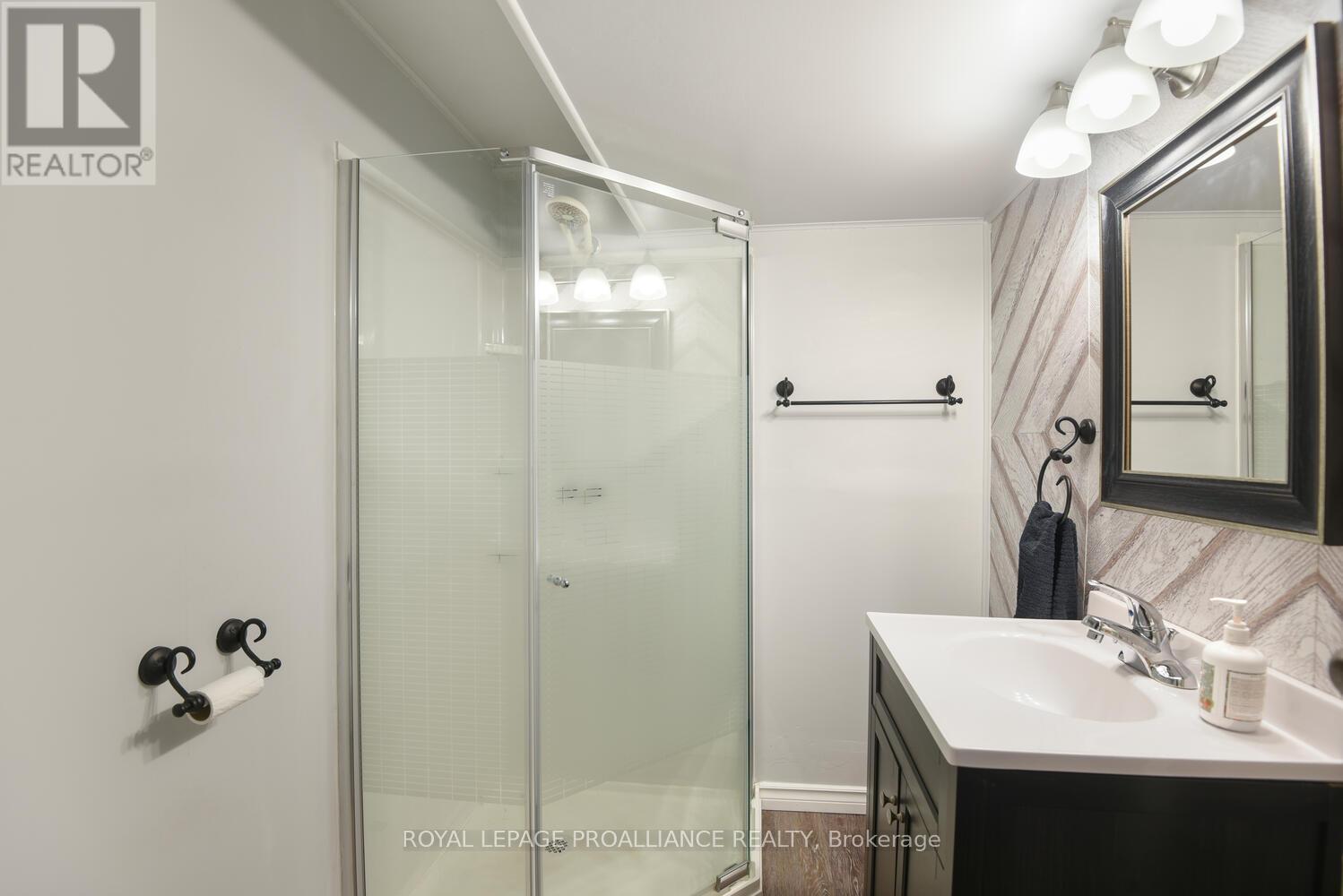 












1343 BORDEN CRESCENT

,
Brockville,




Ontario
K6V5X7

