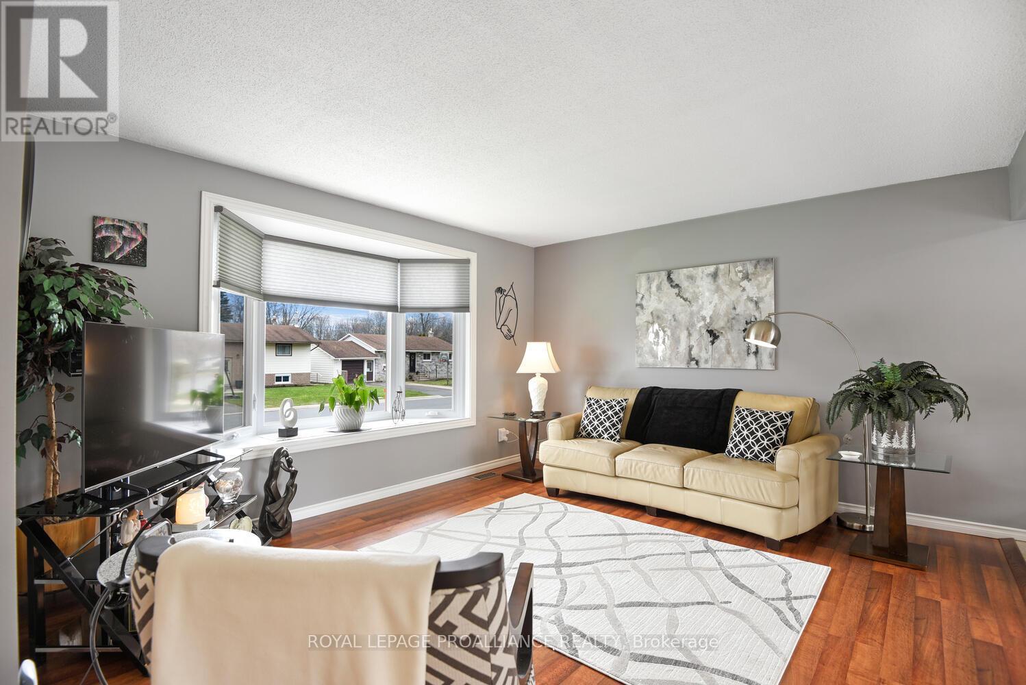 












1343 BORDEN CRESCENT

,
Brockville,




Ontario
K6V5X7

