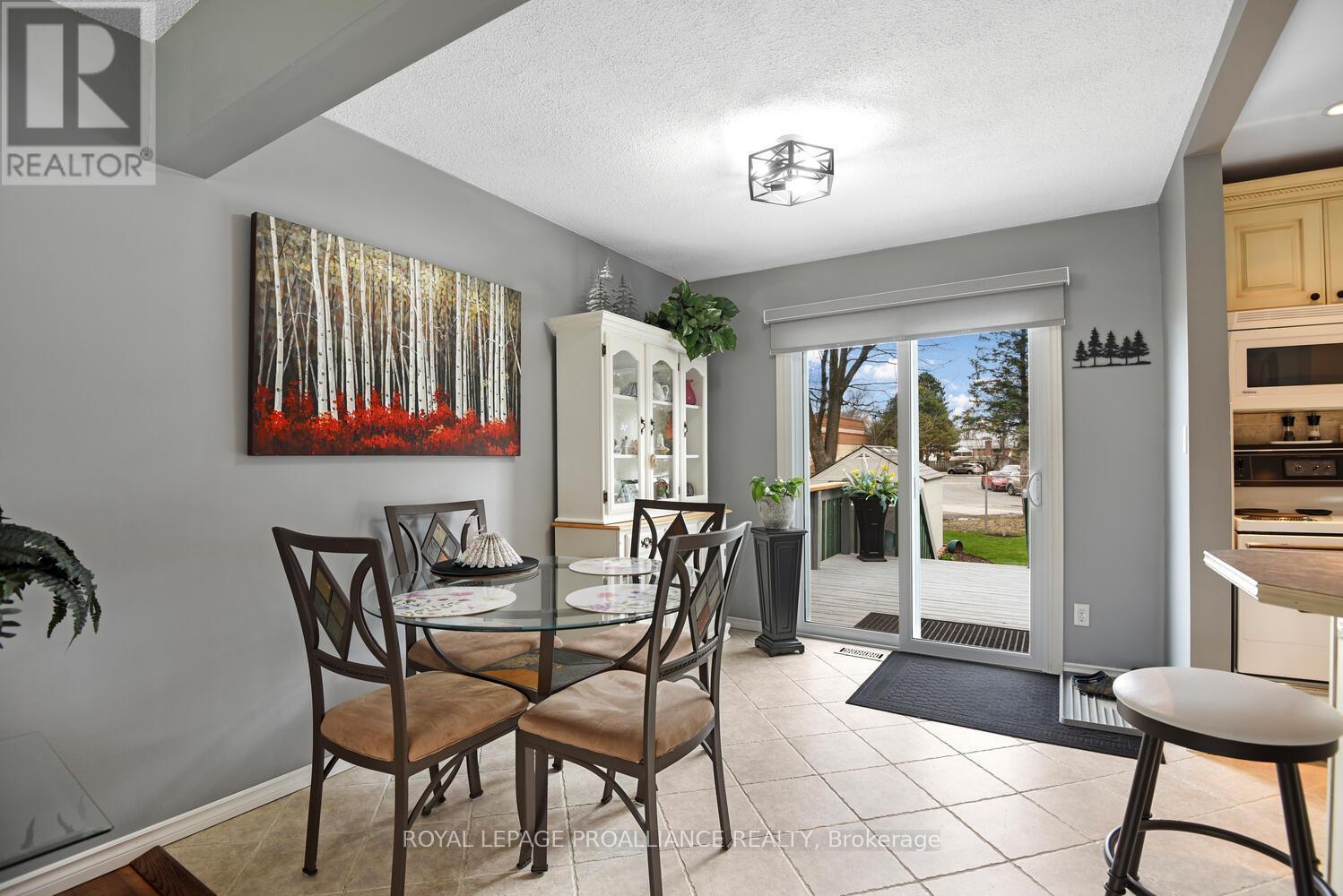 












1343 BORDEN CRESCENT

,
Brockville,




Ontario
K6V5X7

